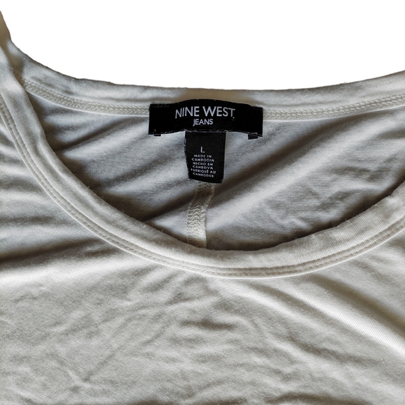 Nine West Tops - Nine West Shirt with Thin Lace Bottom size Large